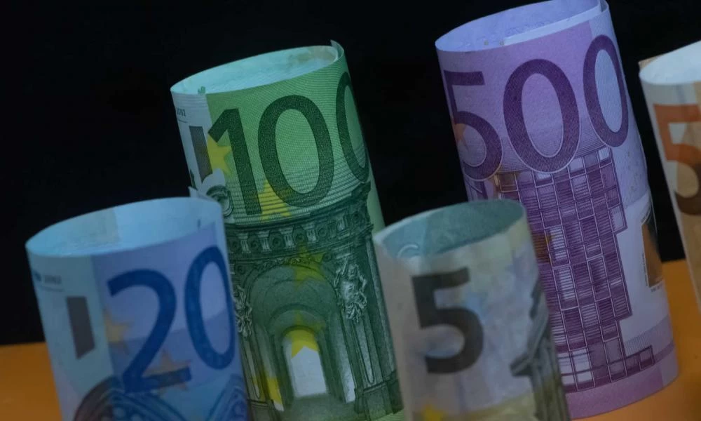 Οι μειώσεις φόρων που προωθεί η κυβέρνηση από το 2022 – Τι θα γίνει με τον ΕΝΦΙΑ